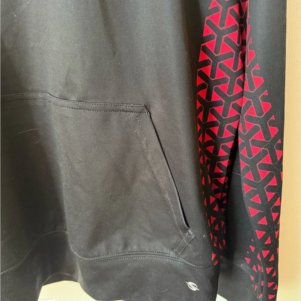 Utah Utes Men's Black and Red Pullover Hoodie - Picture 6 of 6